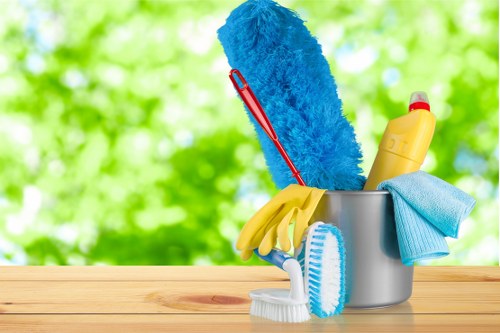 Carpet cleaning service appointment and equipment at the start of terms