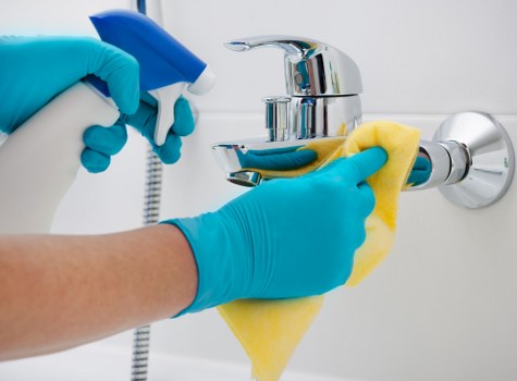 Removing stains during mattress cleaning in Poplar